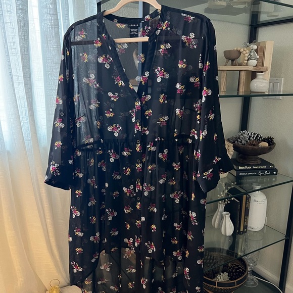 Torrid hi low tunic top size 1 - Picture 1 of 9